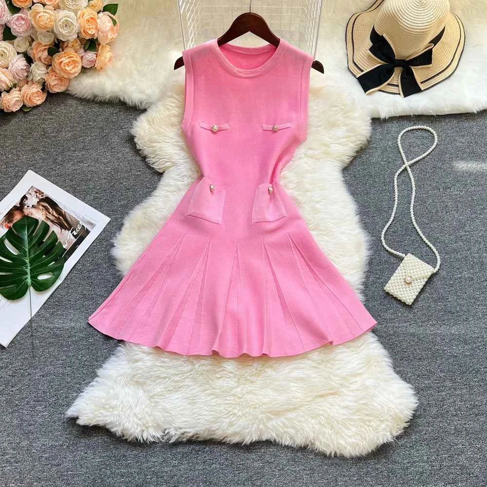 Summer Pleated Short Dress Women O-neck Slim Waist A-line Party Dress Streetwear Lady Outfits.