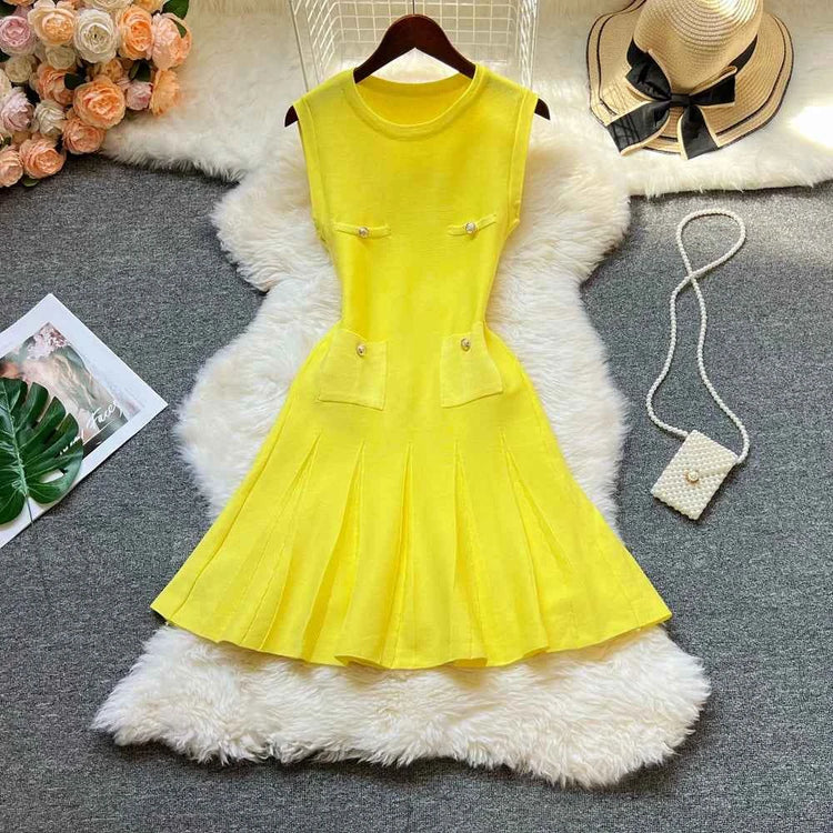 Summer Pleated Short Dress Women O-neck Slim Waist A-line Party Dress Streetwear Lady Outfits.