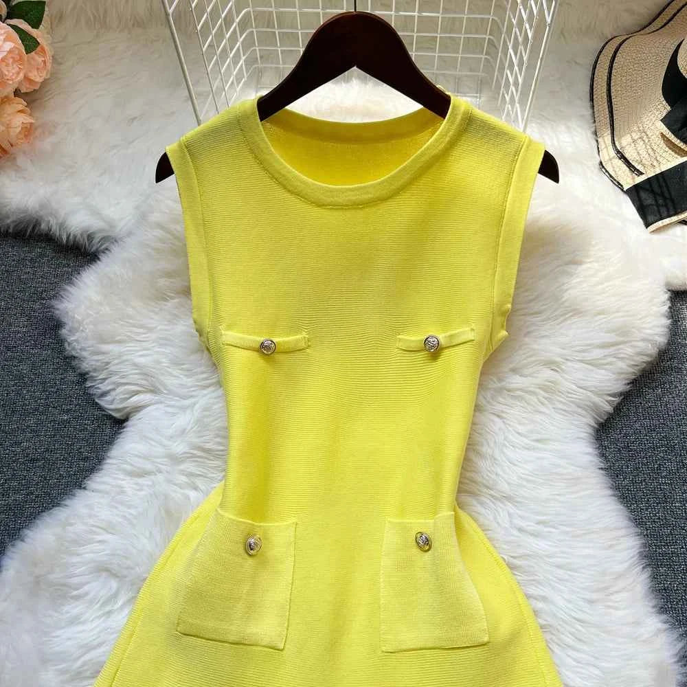 Summer Pleated Short Dress Women O-neck Slim Waist A-line Party Dress Streetwear Lady Outfits.