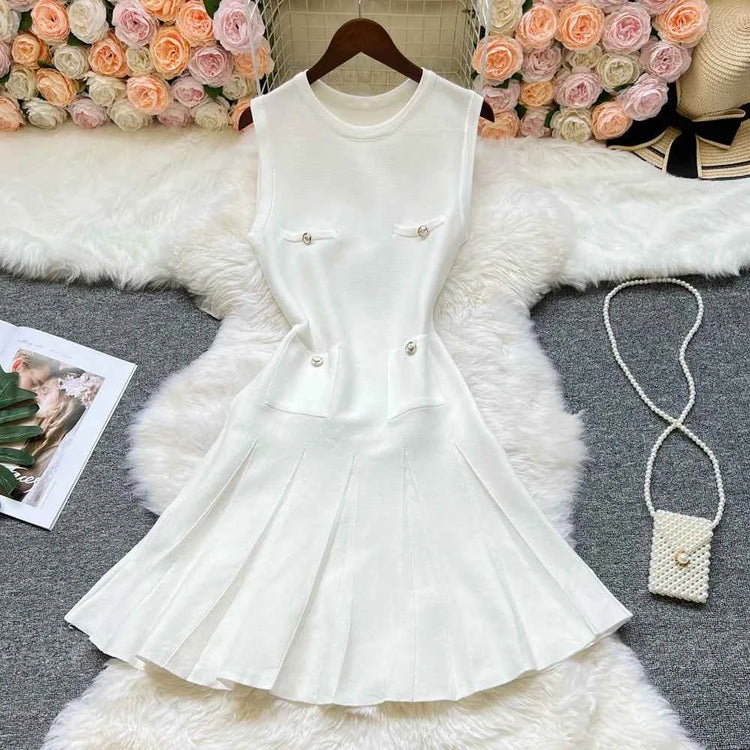 Summer Pleated Short Dress Women O-neck Slim Waist A-line Party Dress Streetwear Lady Outfits.