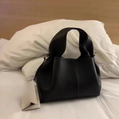 Fashionable Handbag for Women. Retro and High-end Handbag. Simple and Versatile Crossbody Bag.